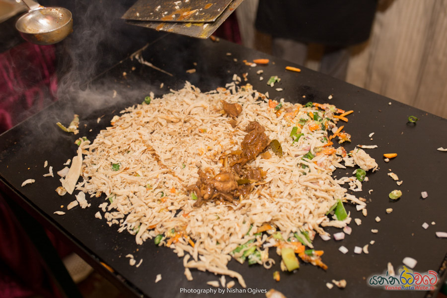 Sri Lankan Chicken kottu roti making