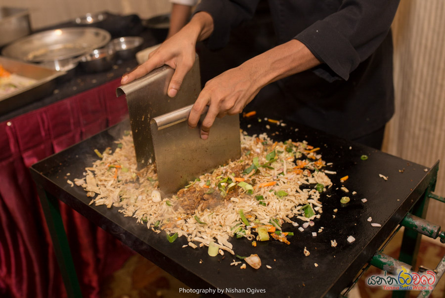 Sri Lankan Chicken kottu roti making chopping blades