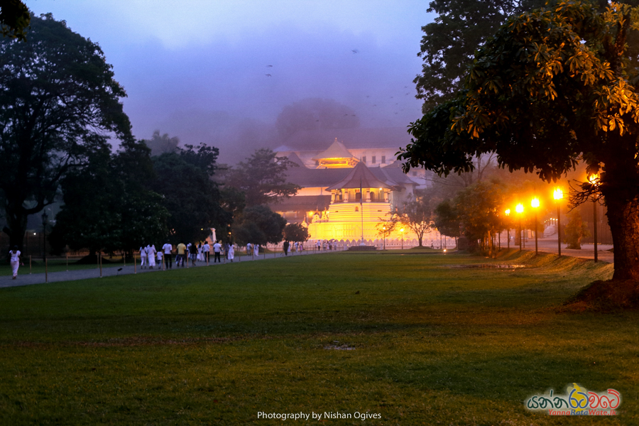 Temple of the Tooth Kandy in the morning 